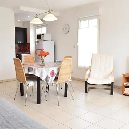 Amazing In Apartment *