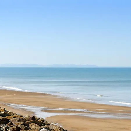 Amazing In Apartment *