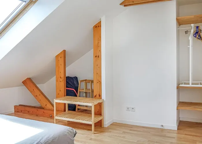 Amazing In Hauteville-sur-Mer